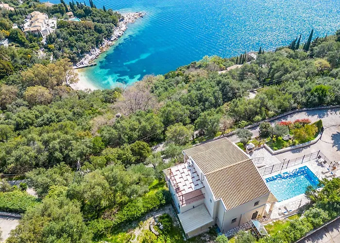 Elia Villa *